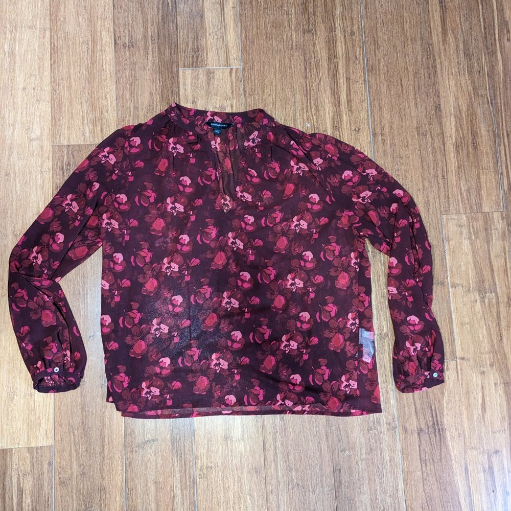 Banana Republic Factory Sheer Red Floral Blouse Size Medium - Picture 4 of 10